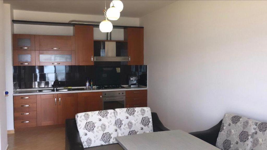 Relax Rental Вльора Екстер'єр фото