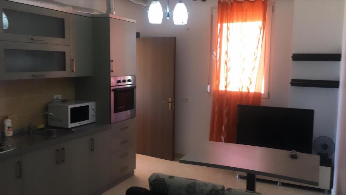 Relax Rental Вльора Екстер'єр фото