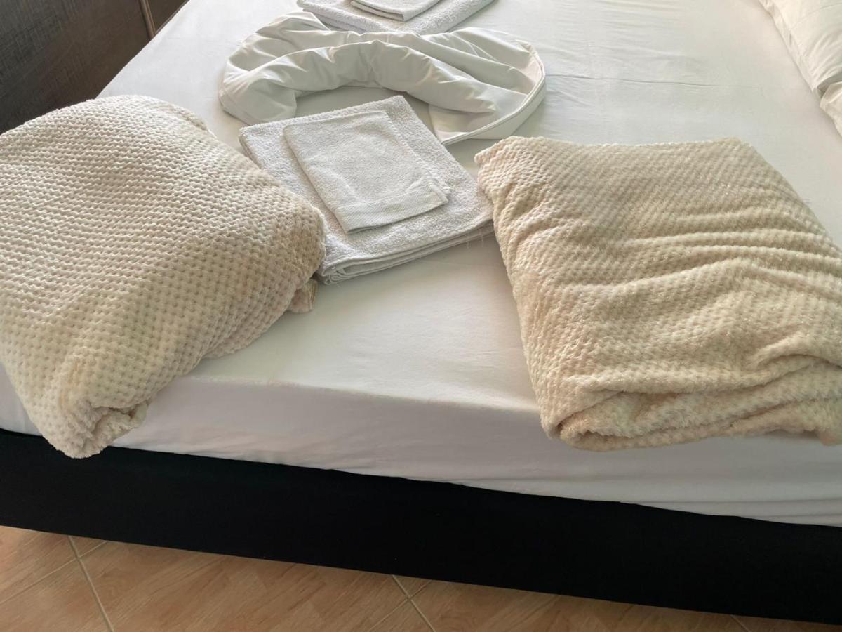 Relax Rental Вльора Екстер'єр фото