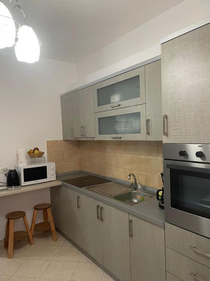 Relax Rental Вльора Екстер'єр фото