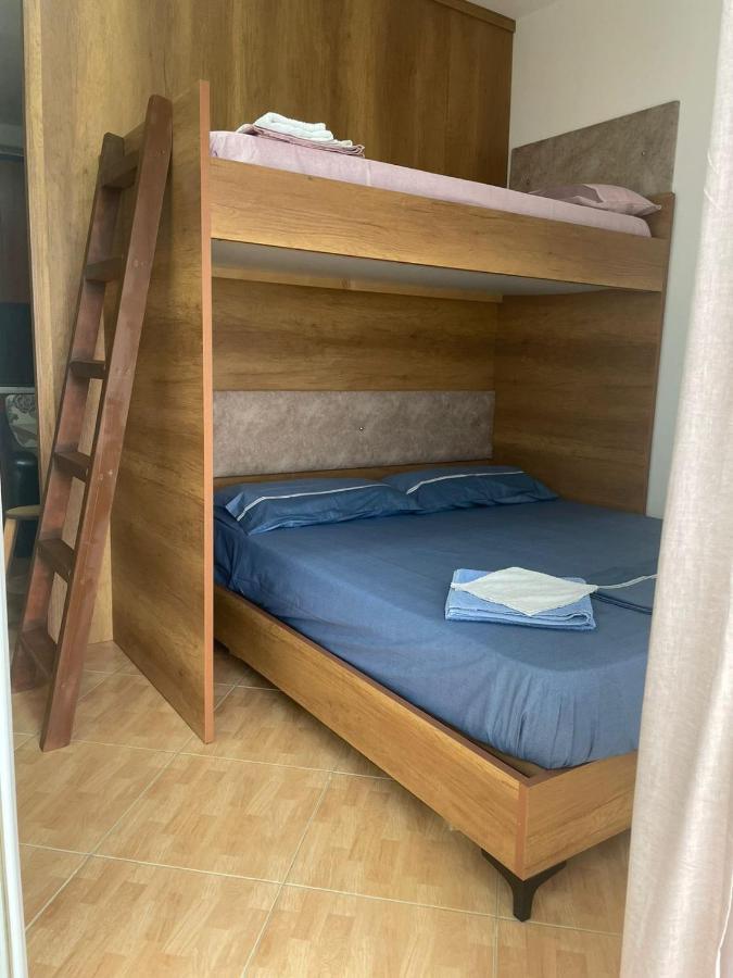 Relax Rental Вльора Екстер'єр фото