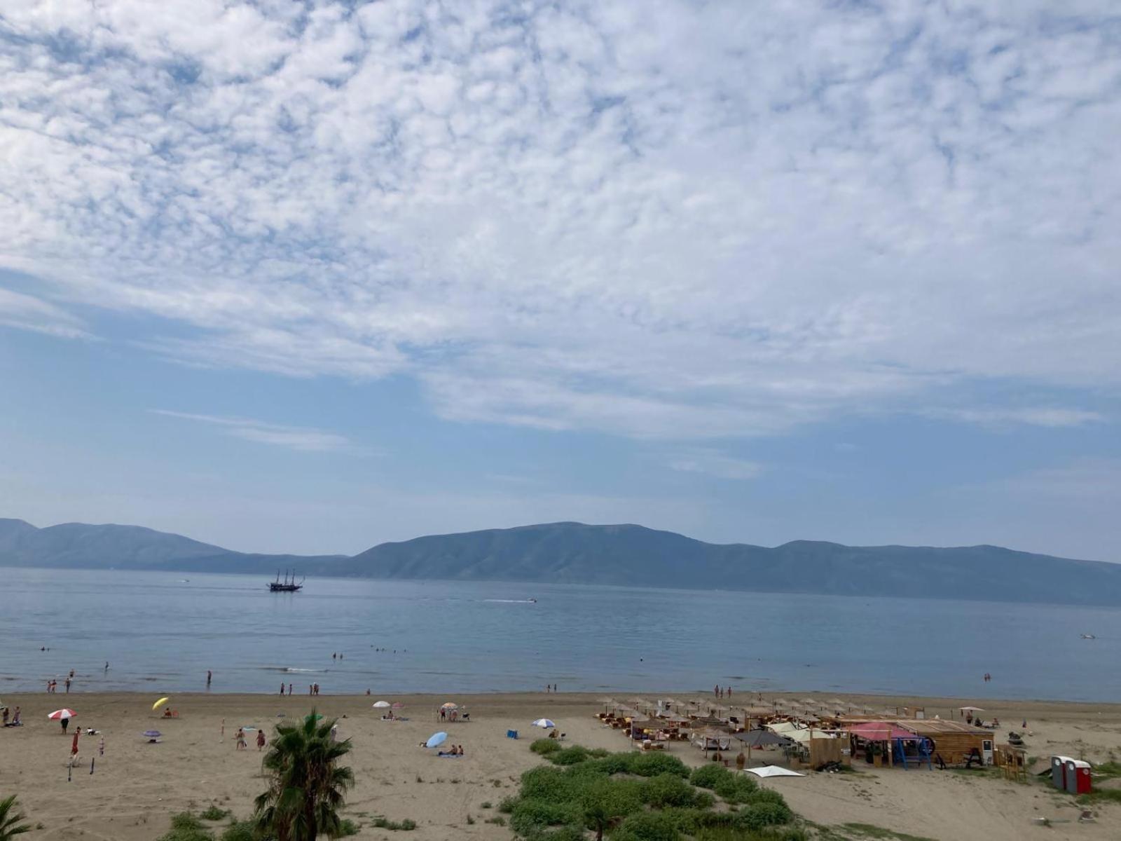 Relax Rental Вльора Екстер'єр фото